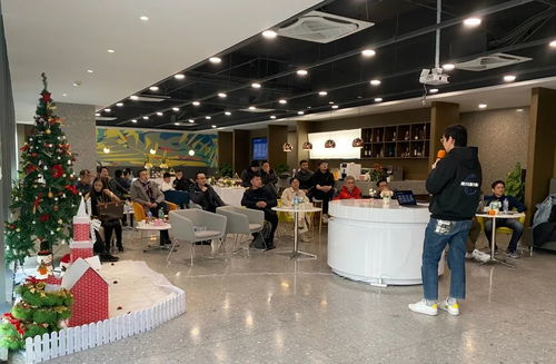 區(qū)塊鏈報(bào)告會(huì)心得體會(huì)3000 不懂技術(shù)難入行 區(qū)塊鏈技術(shù)軟件開(kāi)發(fā)師 資格證為何成行業(yè)香餑餑 ...