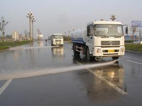 灑水車的多重使命 不止于“灑水”的環(huán)衛(wèi)車